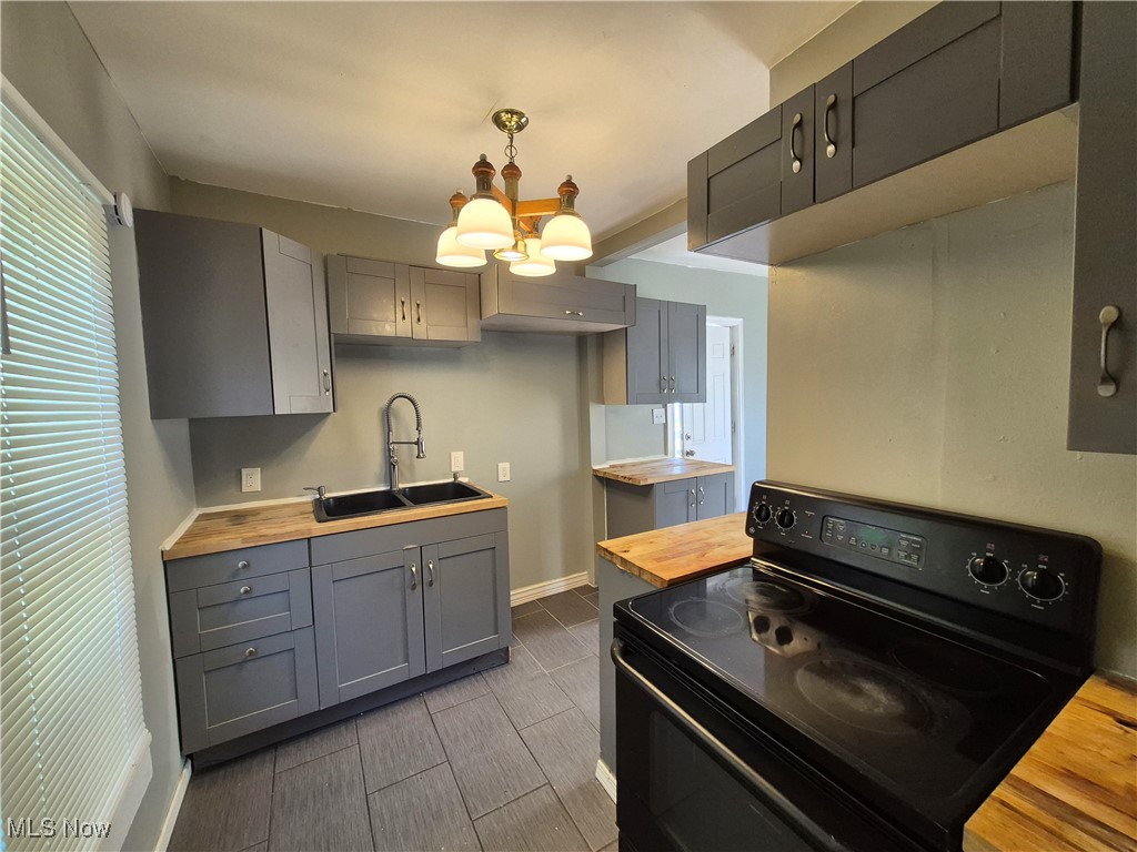 223 W 16th Street Lorain OH 44052