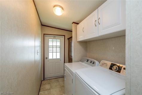 81 Periwinkle Drive Olmsted Twp OH 44138
