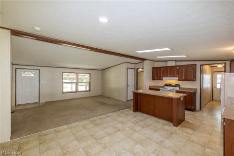 81 Periwinkle Drive Olmsted Twp OH 44138