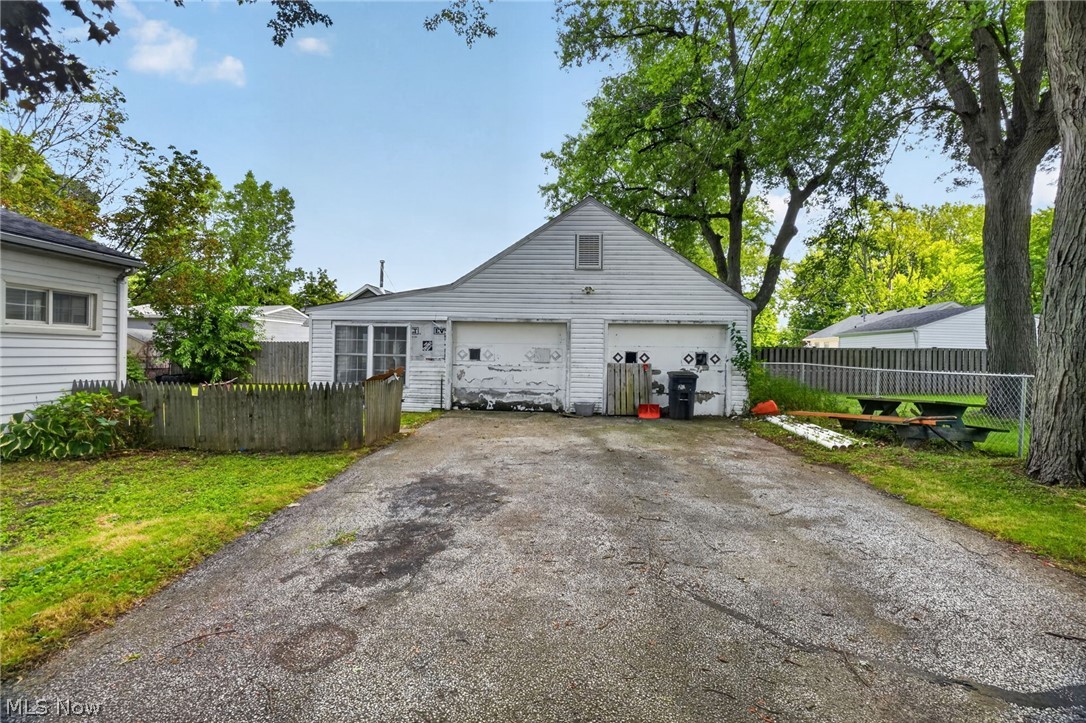 1411 Easton Avenue Madison OH 44057