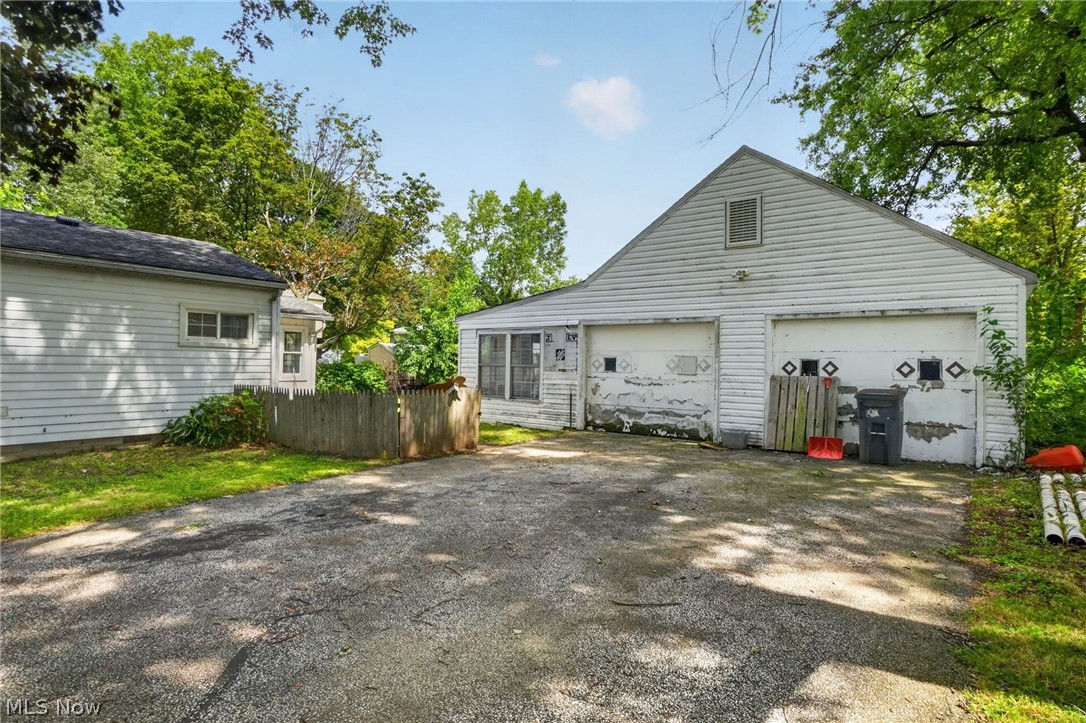 1411 Easton Avenue Madison OH 44057