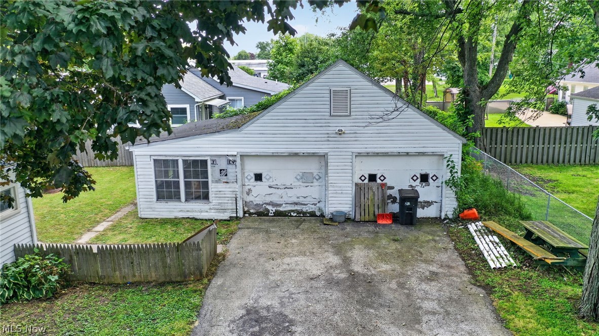 1411 Easton Avenue Madison OH 44057