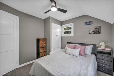 20953 Woodstock Avenue Fairview Park OH 44126