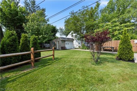 20953 Woodstock Avenue Fairview Park OH 44126
