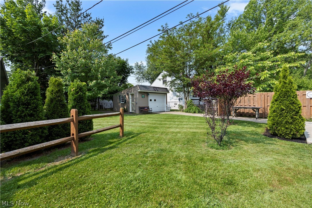 20953 Woodstock Avenue Fairview Park OH 44126