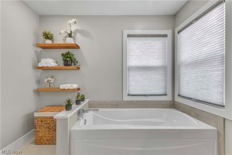 32298 Monaco Place Avon Lake OH 44012