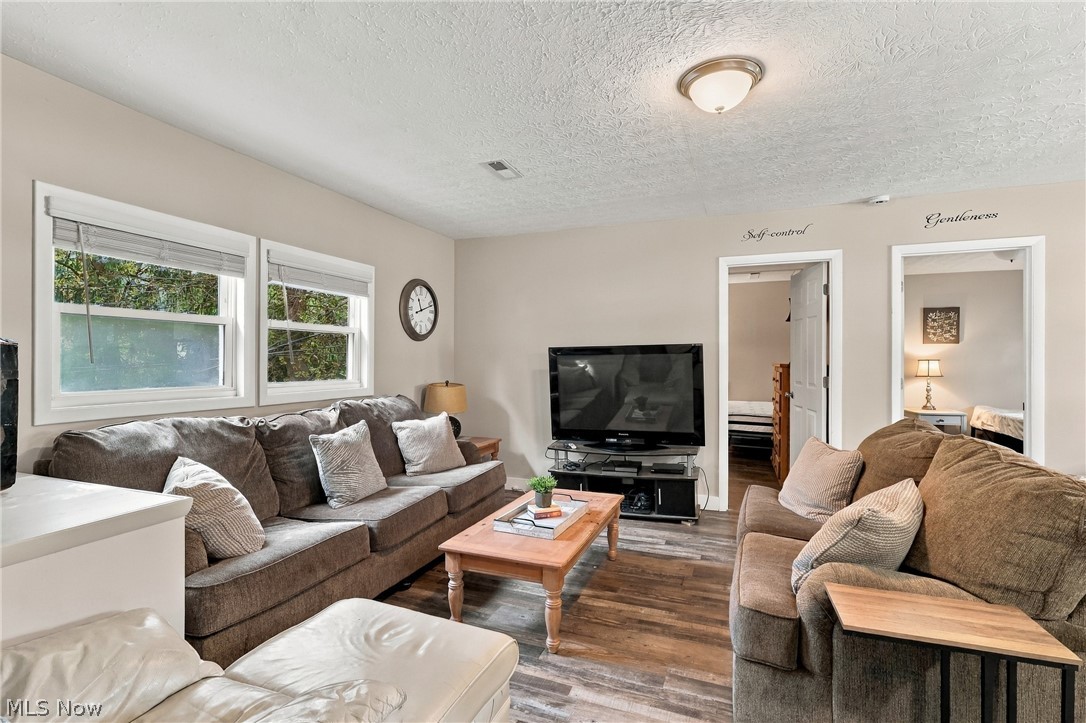 1875 Perth Road Madison OH 44057