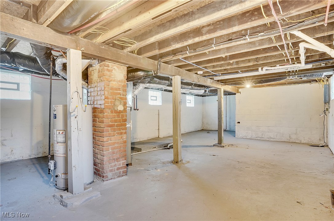 570 Mohawk Avenue Akron OH 44305