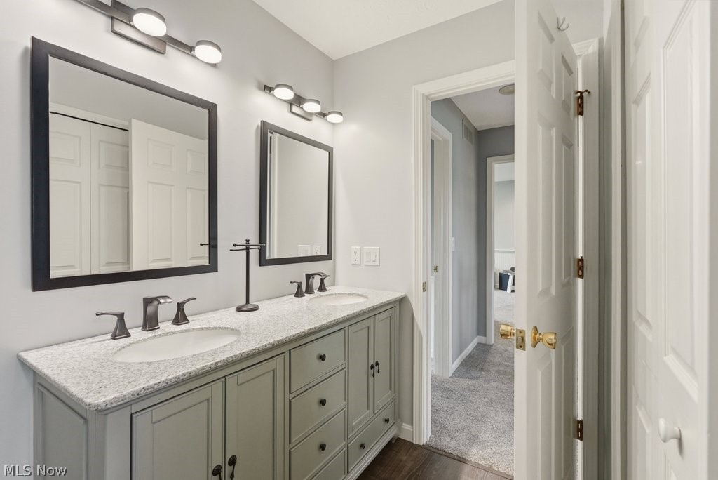 2104 Van Oaks Drive Twinsburg OH 44087