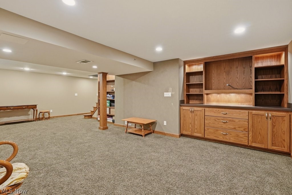 2104 Van Oaks Drive Twinsburg OH 44087