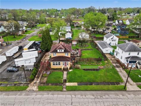 615 W Ohio Avenue Sebring OH 44672