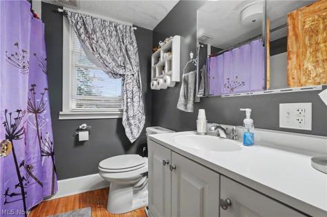 615 W Ohio Avenue Sebring OH 44672