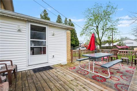 615 W Ohio Avenue Sebring OH 44672