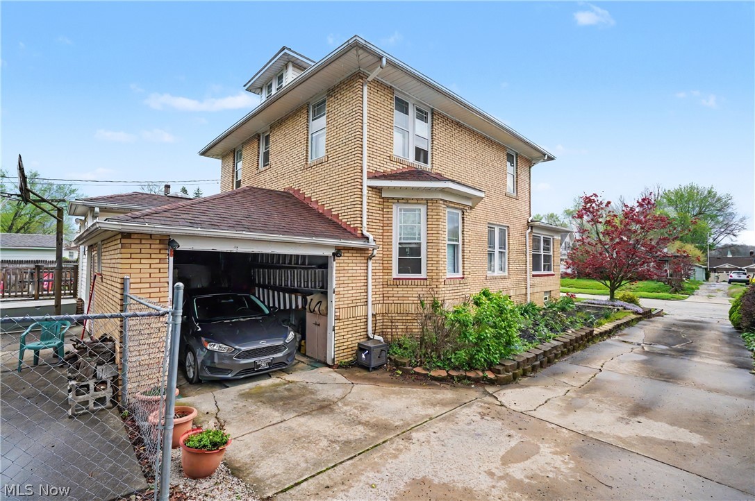 615 W Ohio Avenue Sebring OH 44672