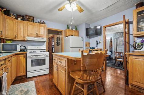 615 W Ohio Avenue Sebring OH 44672