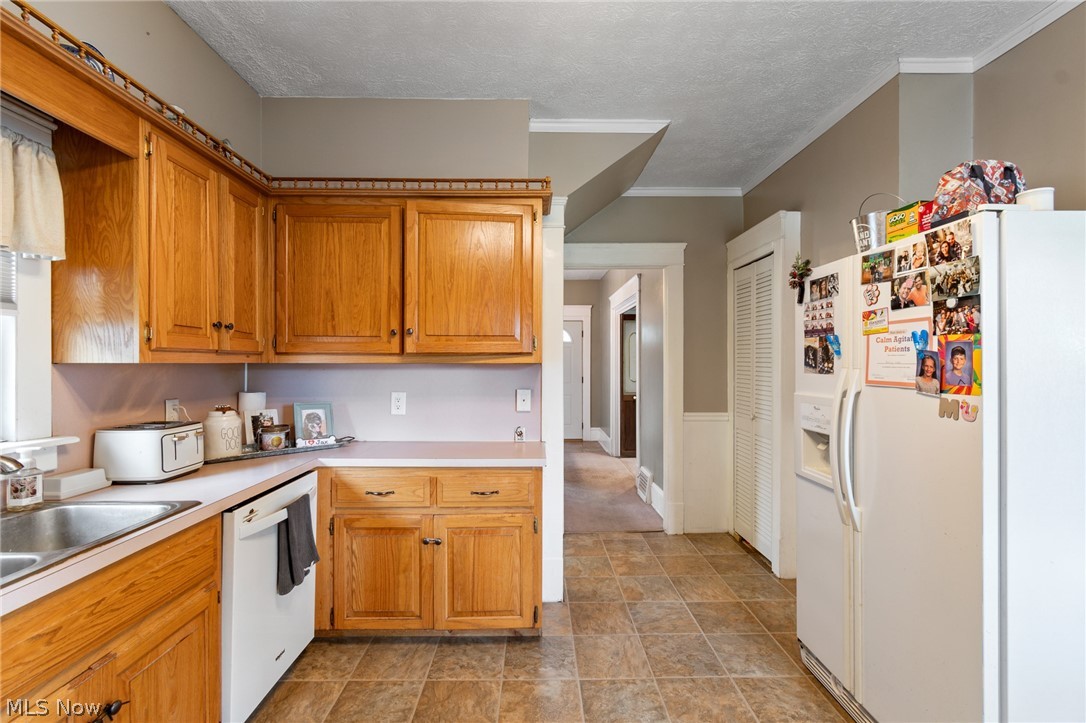 734 Tuscarawas Avenue NW New Philadelphia OH 44663