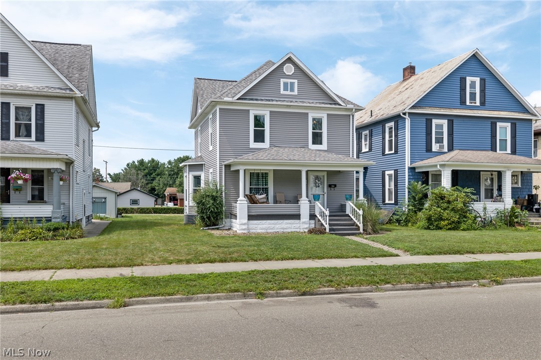 734 Tuscarawas Avenue NW New Philadelphia OH 44663