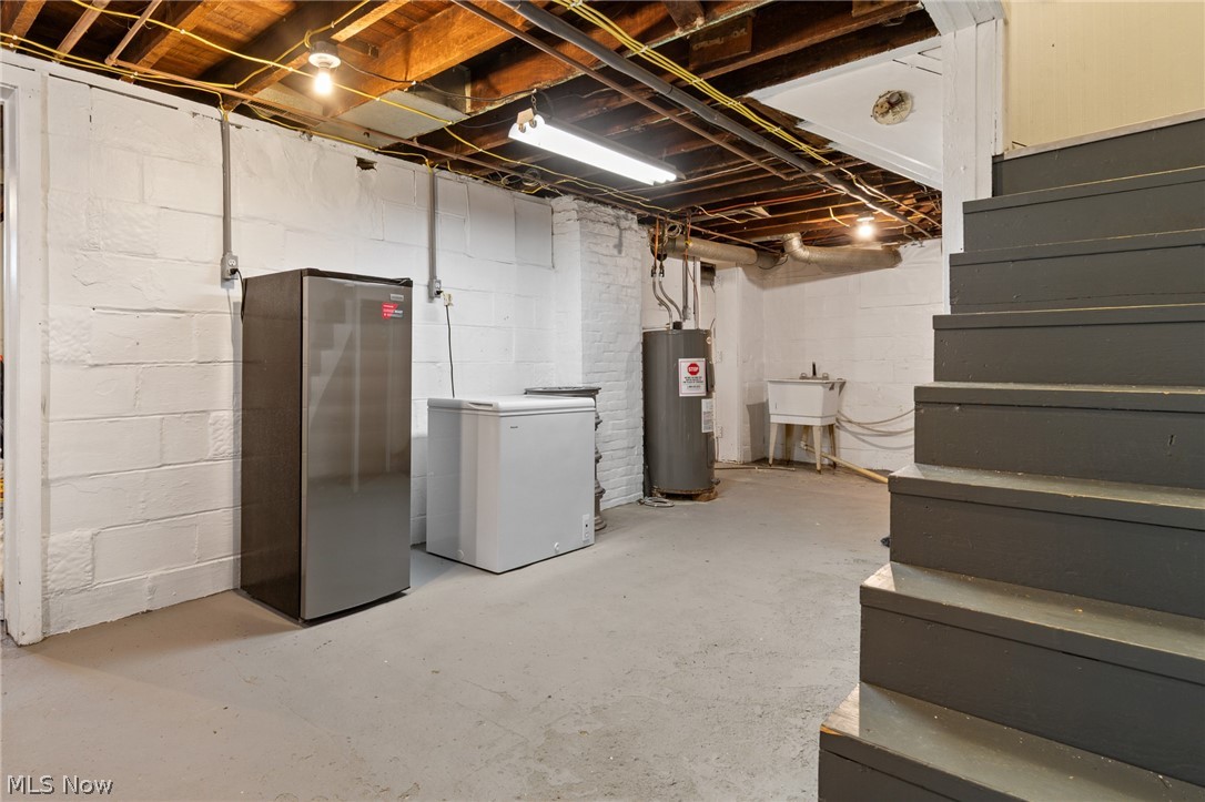 734 Tuscarawas Avenue NW New Philadelphia OH 44663