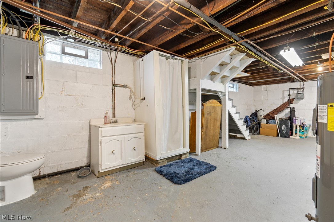 734 Tuscarawas Avenue NW New Philadelphia OH 44663