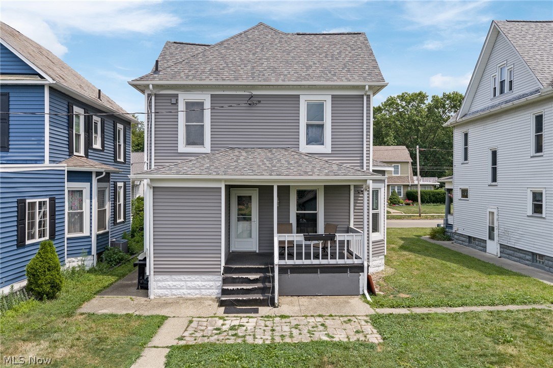 734 Tuscarawas Avenue NW New Philadelphia OH 44663