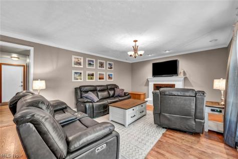 27020 Sleepy Hollow Drive Westlake OH 44145