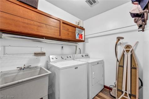 27020 Sleepy Hollow Drive Westlake OH 44145