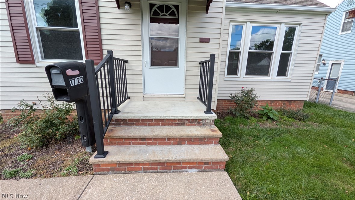 1722 Temple Avenue Mayfield Heights OH 44124