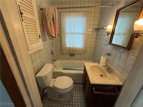25380 Maple Ridge Road Westlake OH 44145