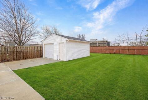16159 Bowfin Boulevard Brook Park OH 44142
