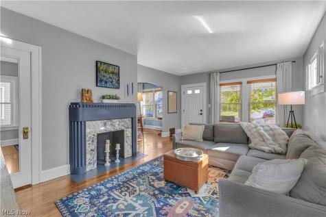2138 Mars Avenue Lakewood OH 44107