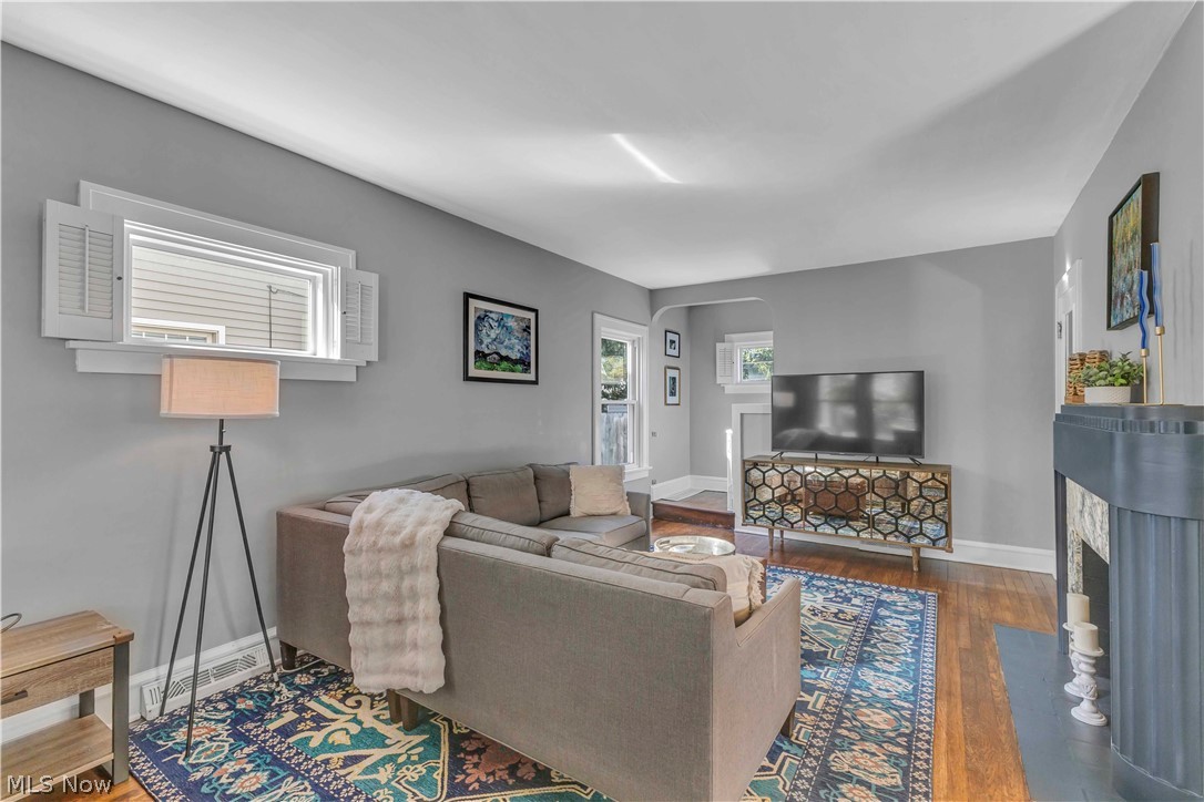 2138 Mars Avenue Lakewood OH 44107