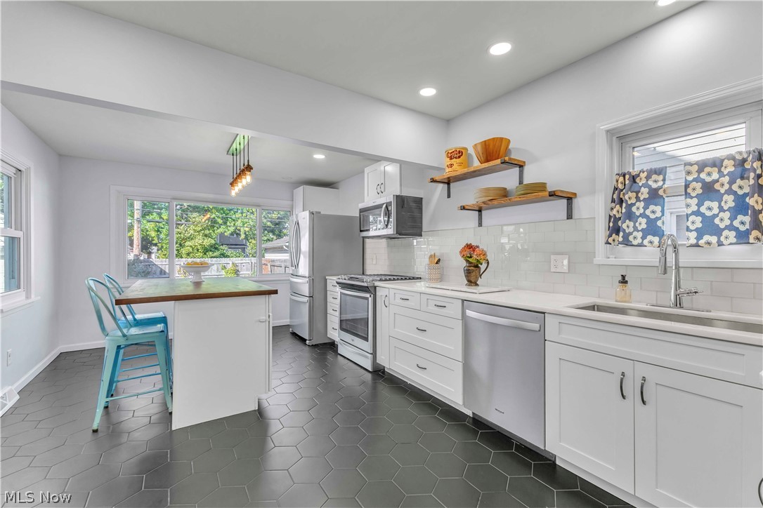 2138 Mars Avenue Lakewood OH 44107