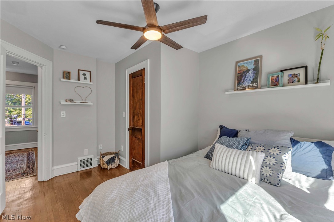 2138 Mars Avenue Lakewood OH 44107