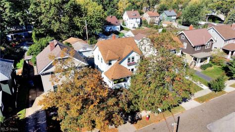 2138 Mars Avenue Lakewood OH 44107