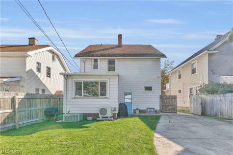 2138 Mars Avenue Lakewood OH 44107