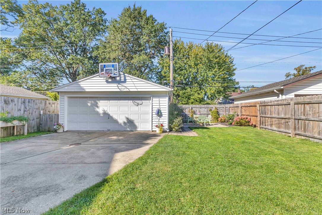 2138 Mars Avenue Lakewood OH 44107