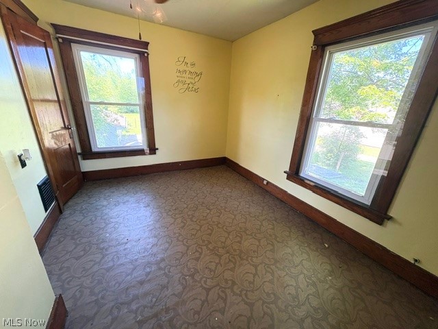 1919 Parkman Road NW Warren OH 44485