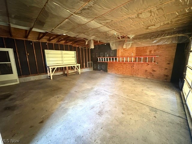 1919 Parkman Road NW Warren OH 44485