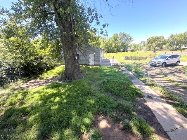 1919 Parkman Road NW Warren OH 44485