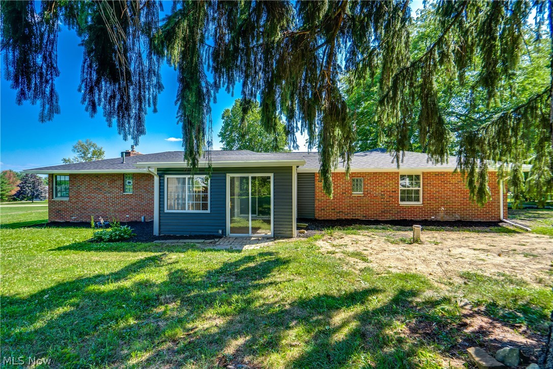 15234 Orrville Street NW North Lawrence OH 44666