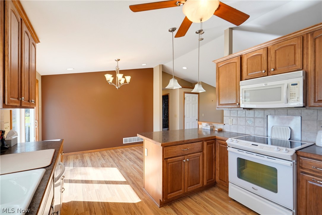 7030 Nimishillen Church Street Louisville OH 44641