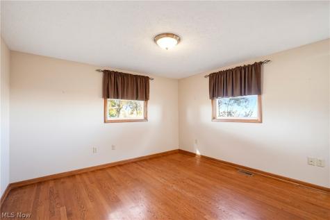 7030 Nimishillen Church Street Louisville OH 44641