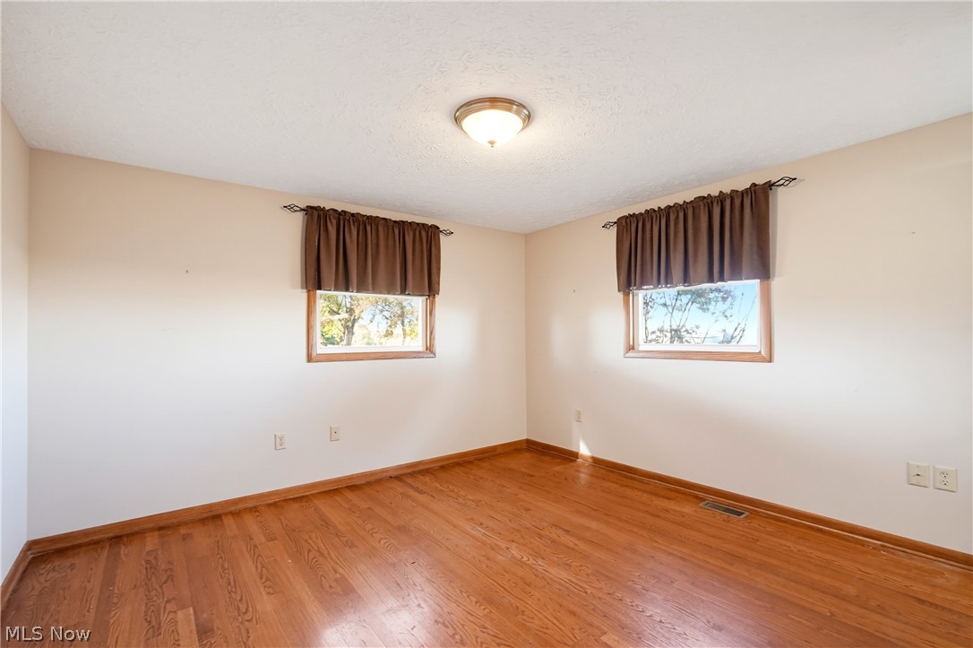 7030 Nimishillen Church Street Louisville OH 44641