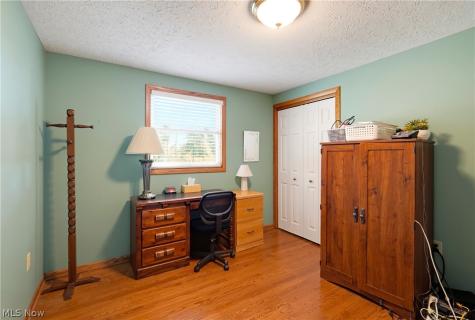 7030 Nimishillen Church Street Louisville OH 44641