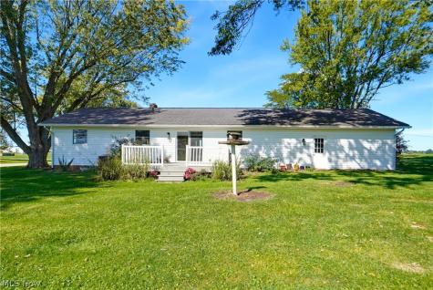 7030 Nimishillen Church Street Louisville OH 44641