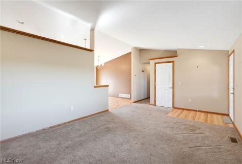 7030 Nimishillen Church Street Louisville OH 44641