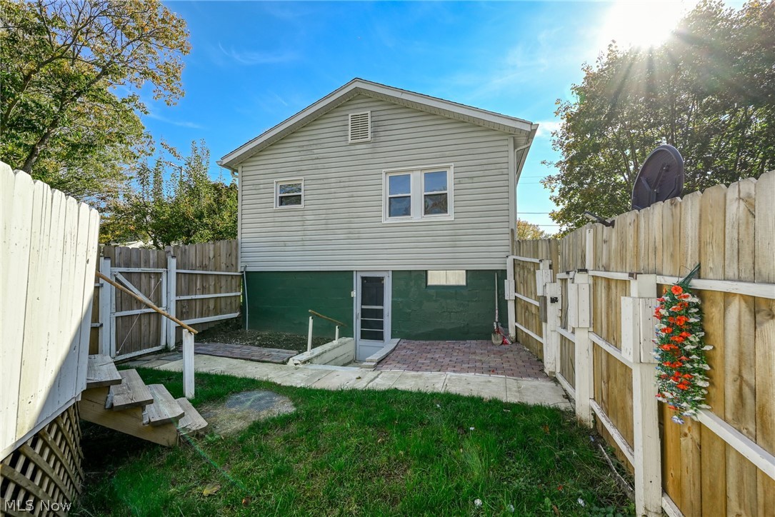 1835 Oakes Drive Akron OH 44312