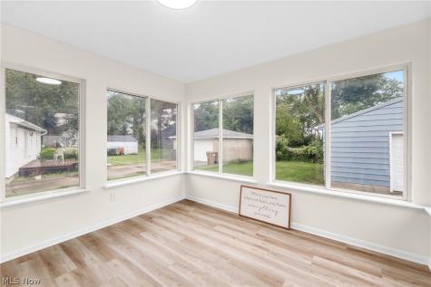 324 Lynn Drive Cuyahoga Falls OH 44221