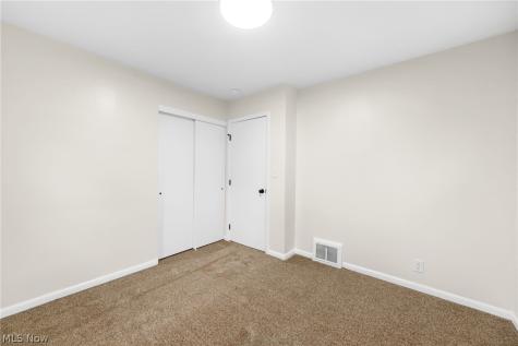 324 Lynn Drive Cuyahoga Falls OH 44221