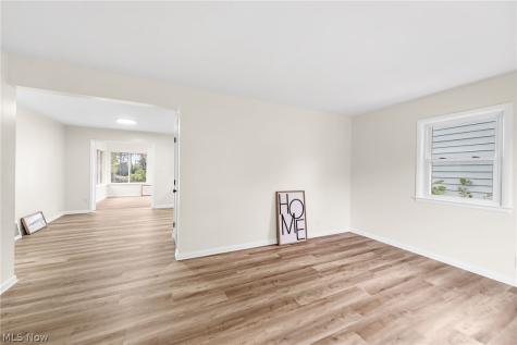 324 Lynn Drive Cuyahoga Falls OH 44221